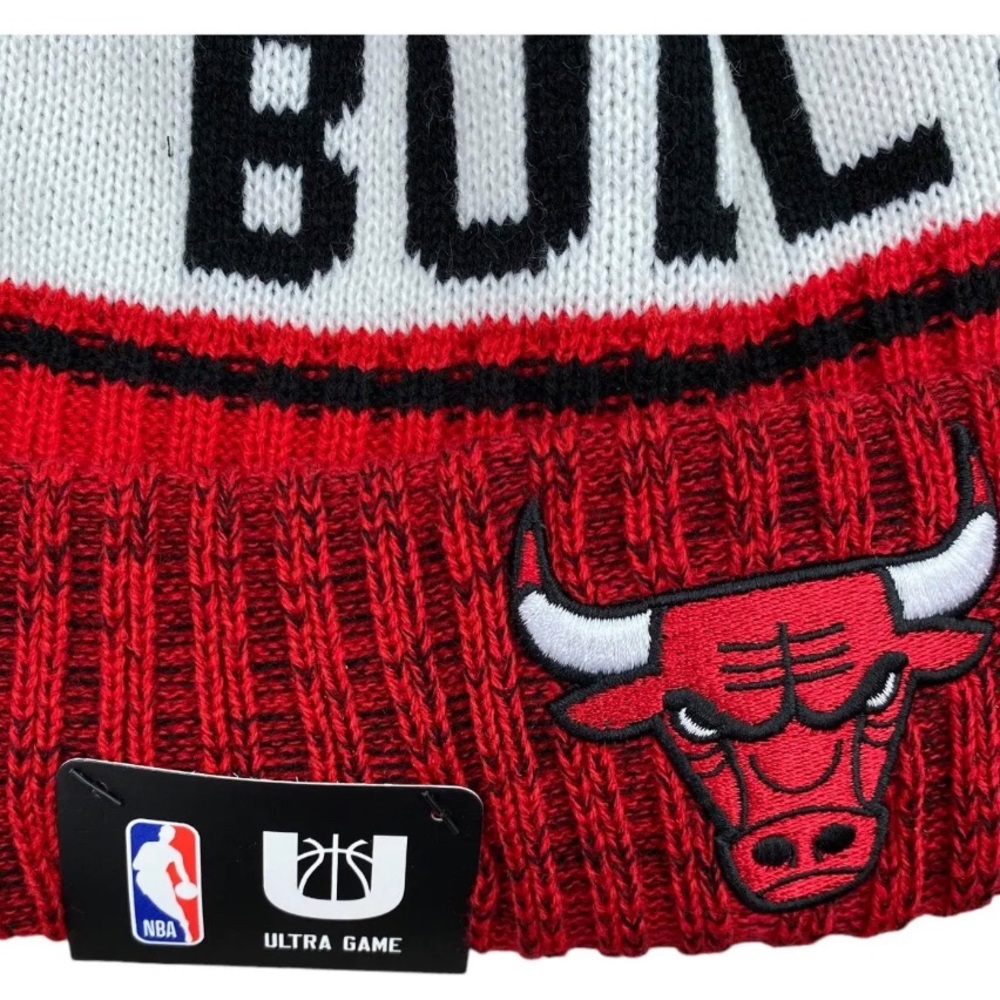 NBA Chicago Bulls Ultra Game Pom Cuffed Beanie Cap Red Black Knit Hat OSFM - NWT